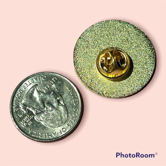 Kawaii Brown and Orange Heart Yin Yang Enamel Pin - Picture 3 of 4